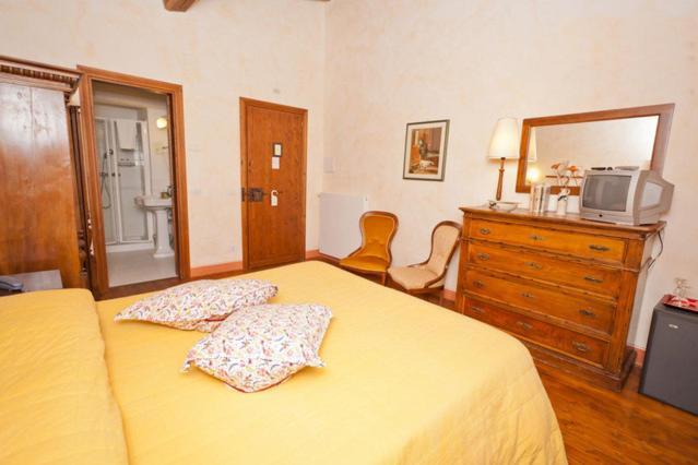 La Locanda Del Borgo 피에트라루냐 객실 사진